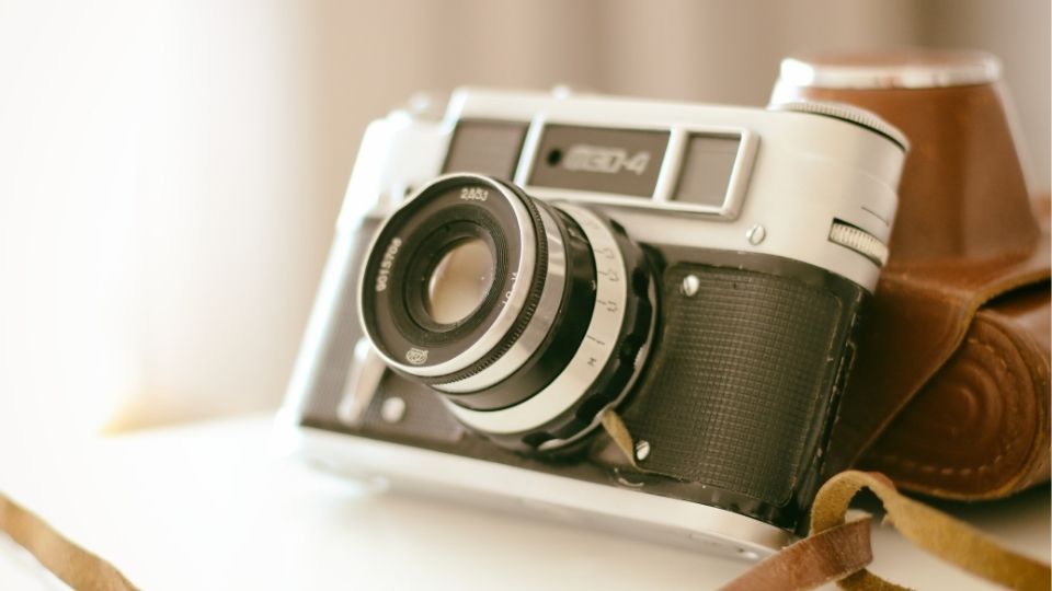 昔のカメラがいま注目される理由